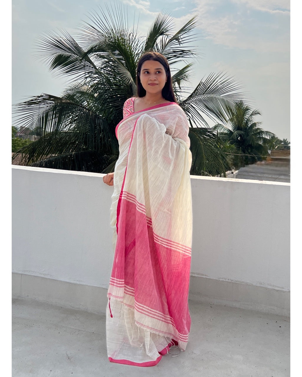 Soft and comfortable white and pink cotton saree for summer - Golaap Paare