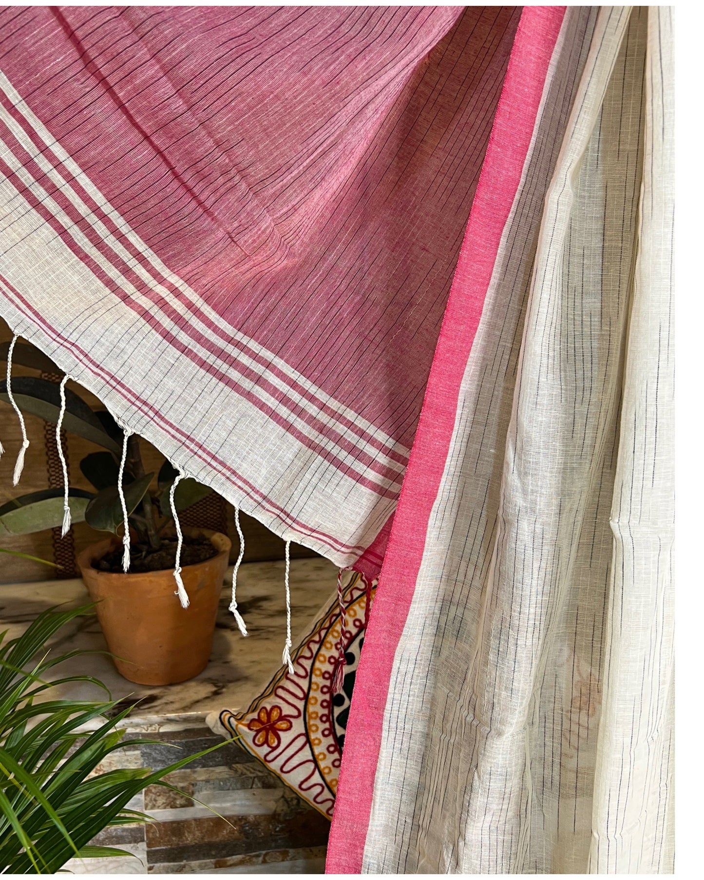 Soft and comfortable white and pink cotton saree for summer - Golaap Paare