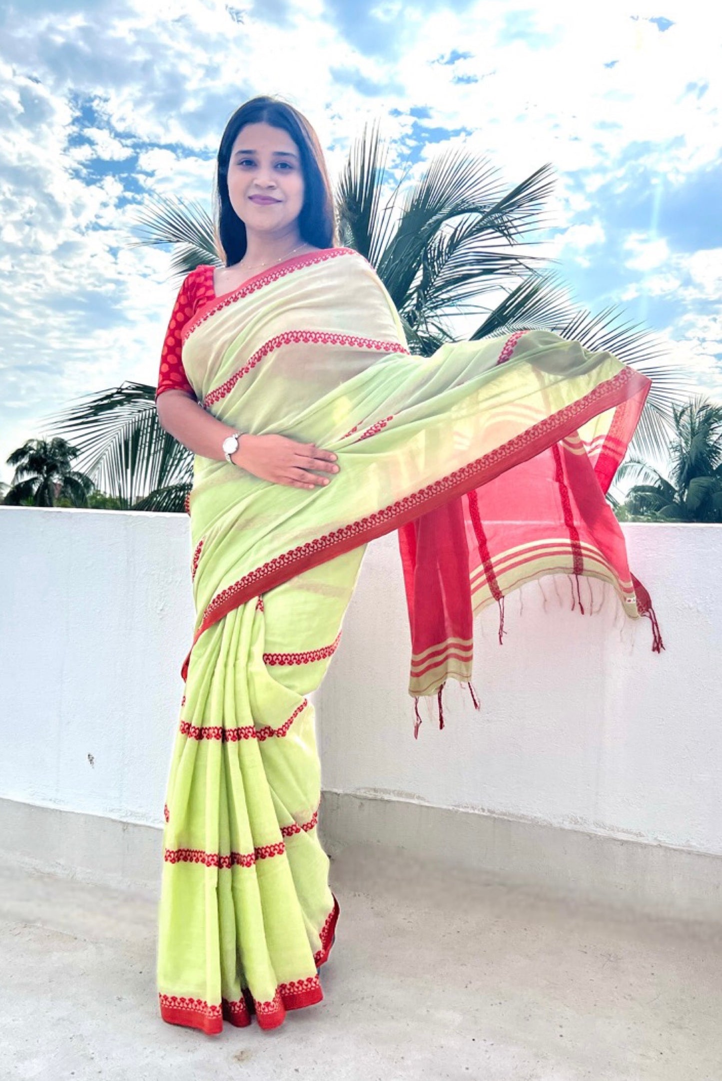 Soft and comfortable red and green khadi cotton saree for Durga Puja/Summer