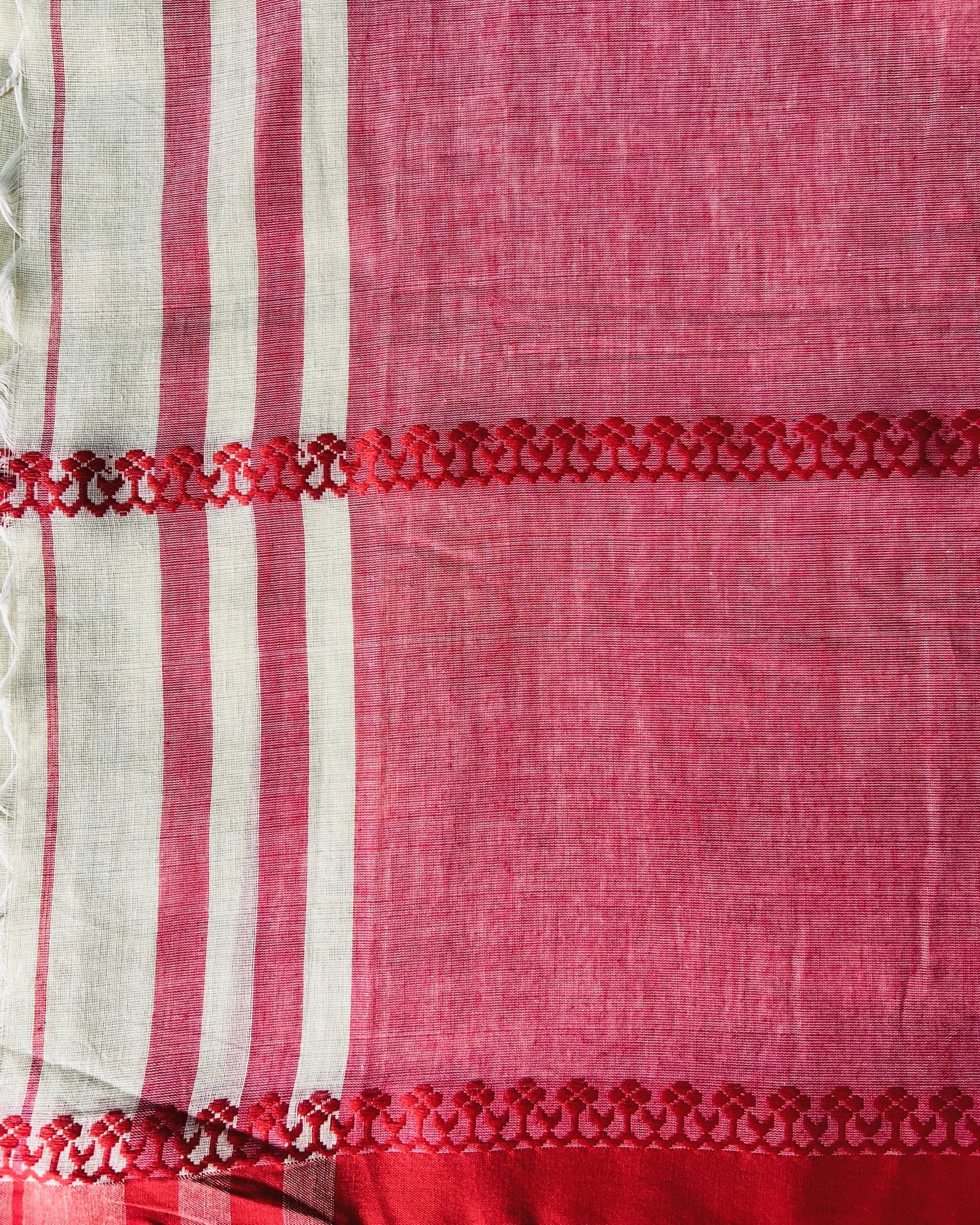 Soft and comfortable red and green khadi cotton saree for Durga Puja/Summer