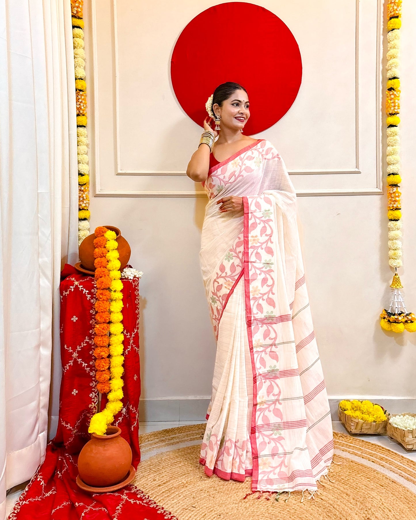Sati (Laal Sada Saree)