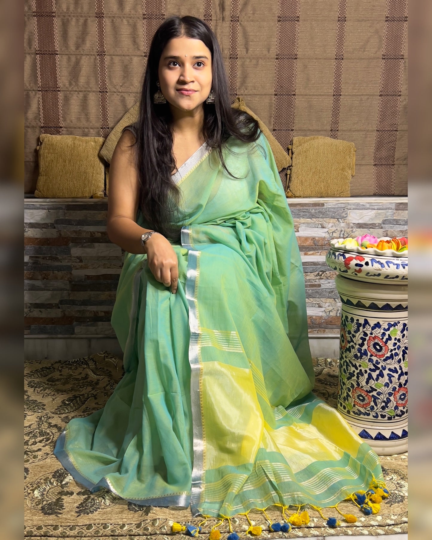 Soft and comfortable dual tone green yellow mangalgiri handloom cotton saree with zari velvet border and aanchal orange yellow