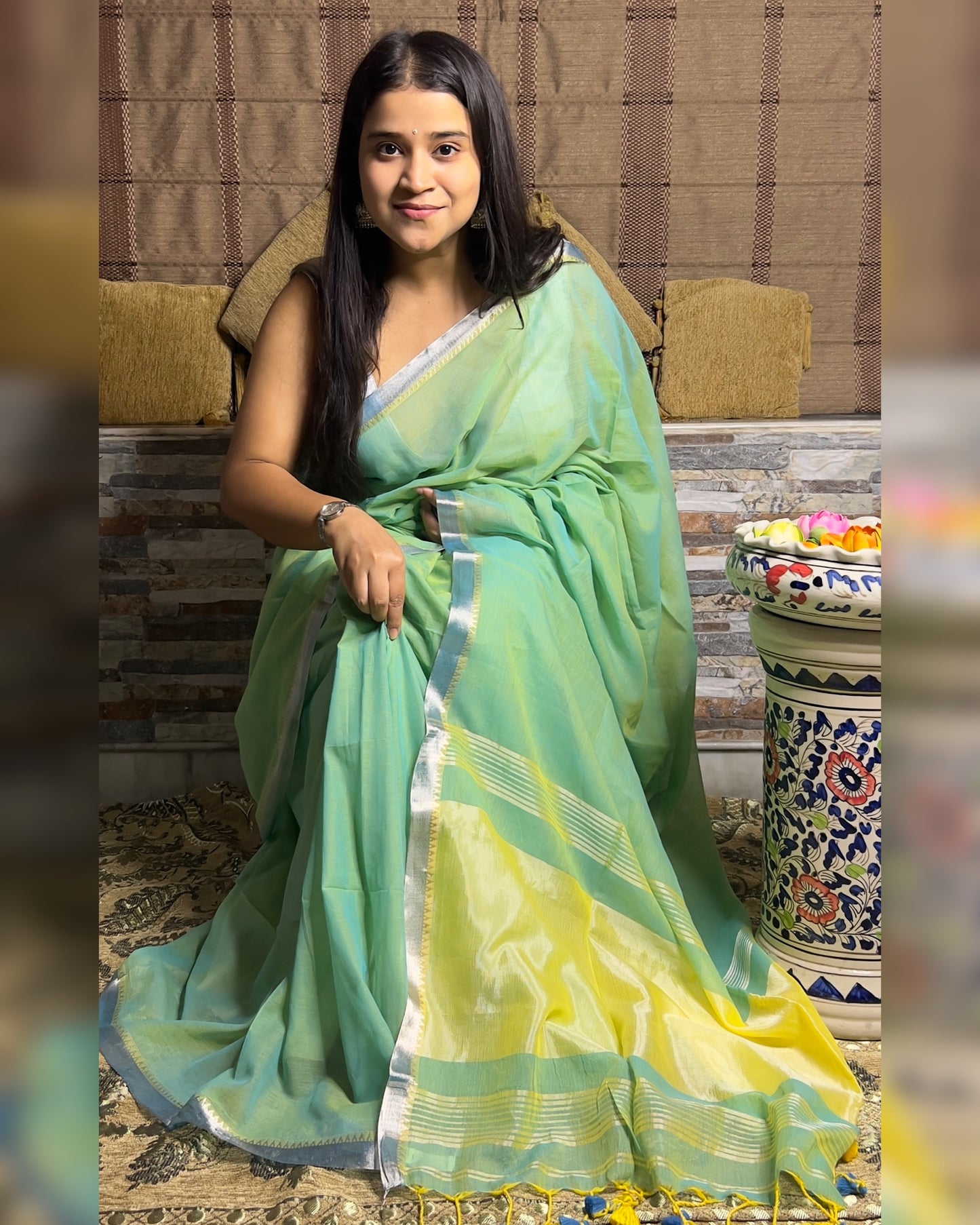 Soft and comfortable dual tone green yellow mangalgiri handloom cotton saree with zari velvet border and aanchal orange yellow