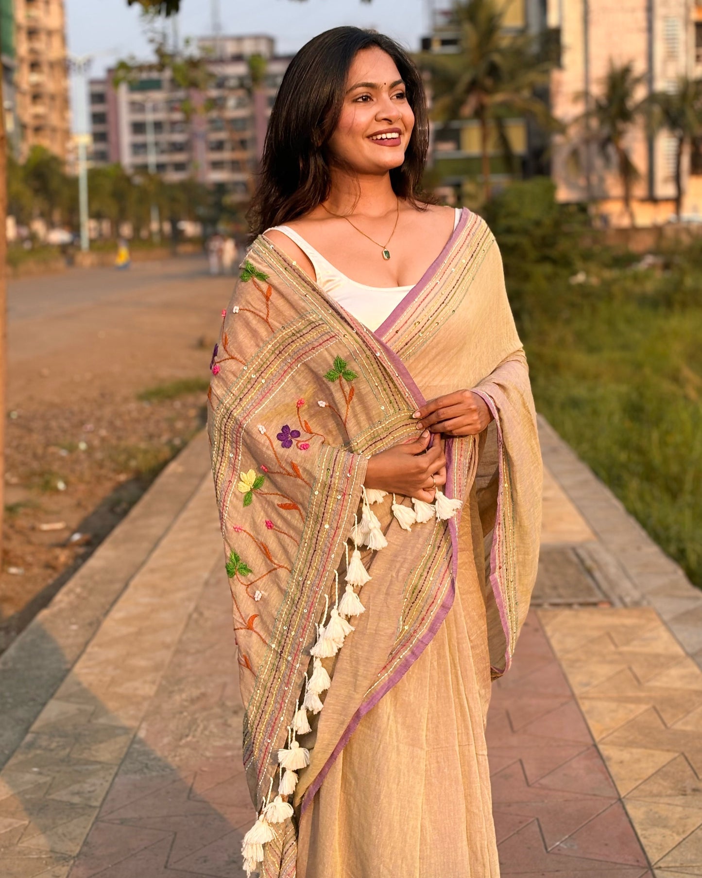 beige mulmul cotton saree with subtle embroidery work