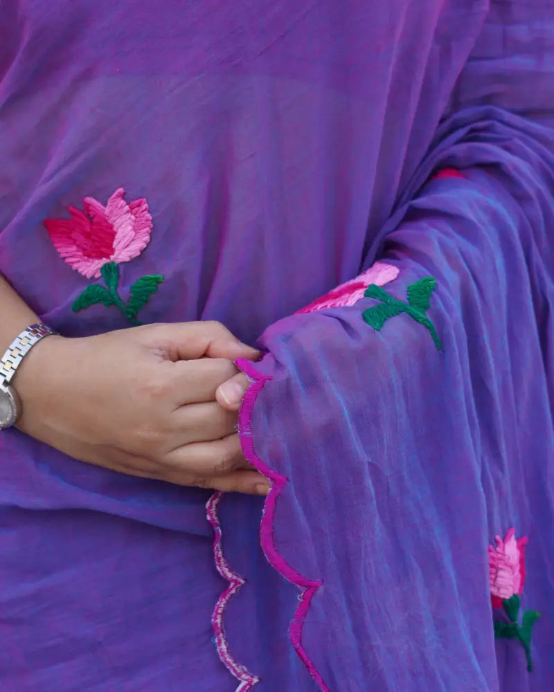 Soft and comfortable light weight purple violet pink dual tone mulmul cotton saree with lotus hand embroidery good for day time wear