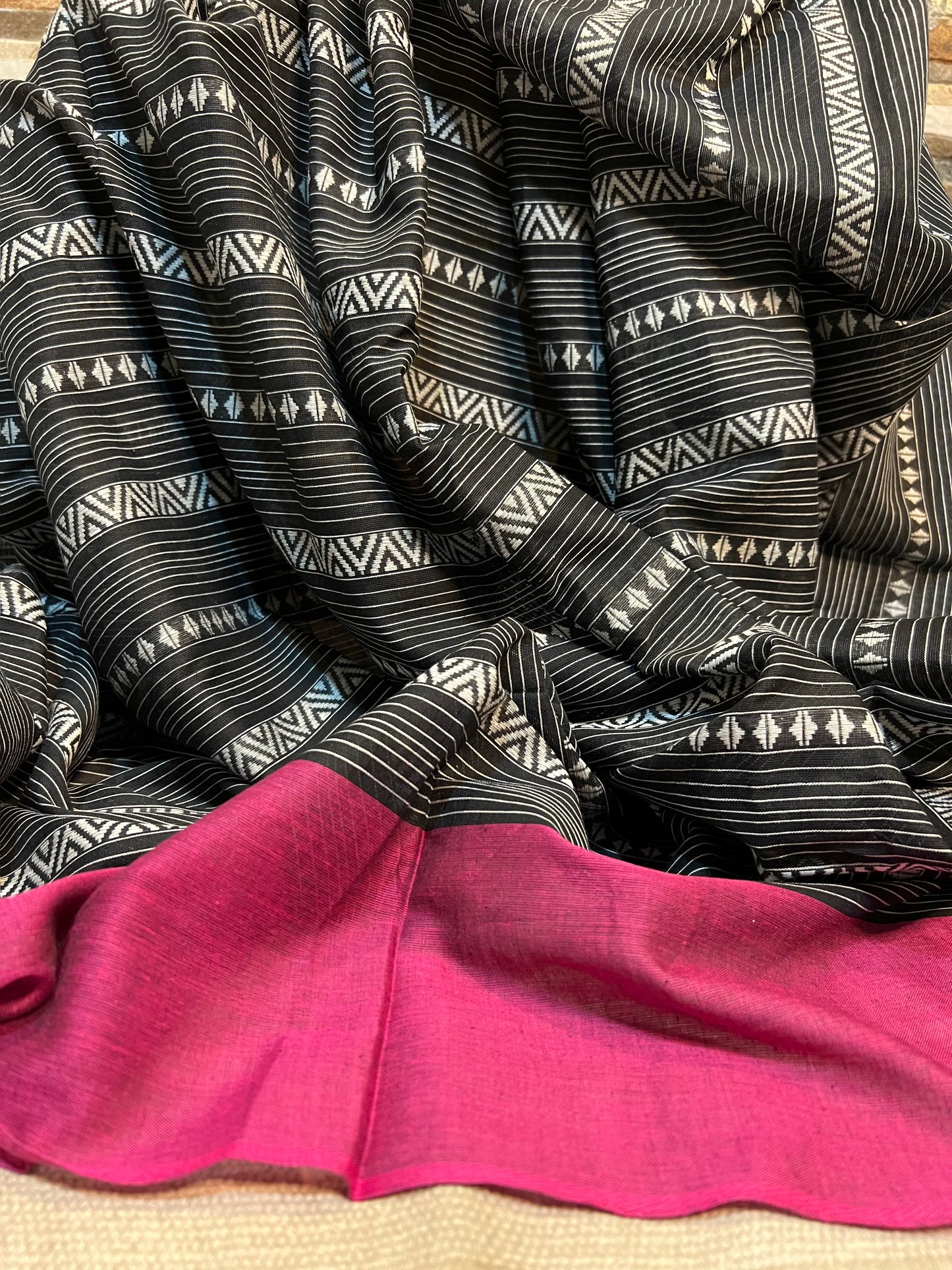 Black Pink yellow cotton handloom saree new collection