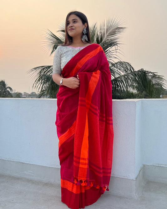 Red - orange soft and comfortable Khadi cotton saree ,sada lal par saree,lal par sada saree look,lal par saree,lal par sada saree cotton,lal sada saree,sada saree,laal paar saree,sada saree lal par,lal par sada saree price,lal par sada saree handloom