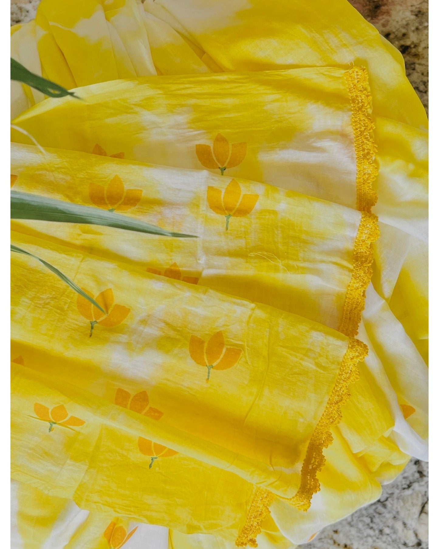 Lemon Yellow Peel Kaliyan Mulmul cotton Summer Saree - New Collection