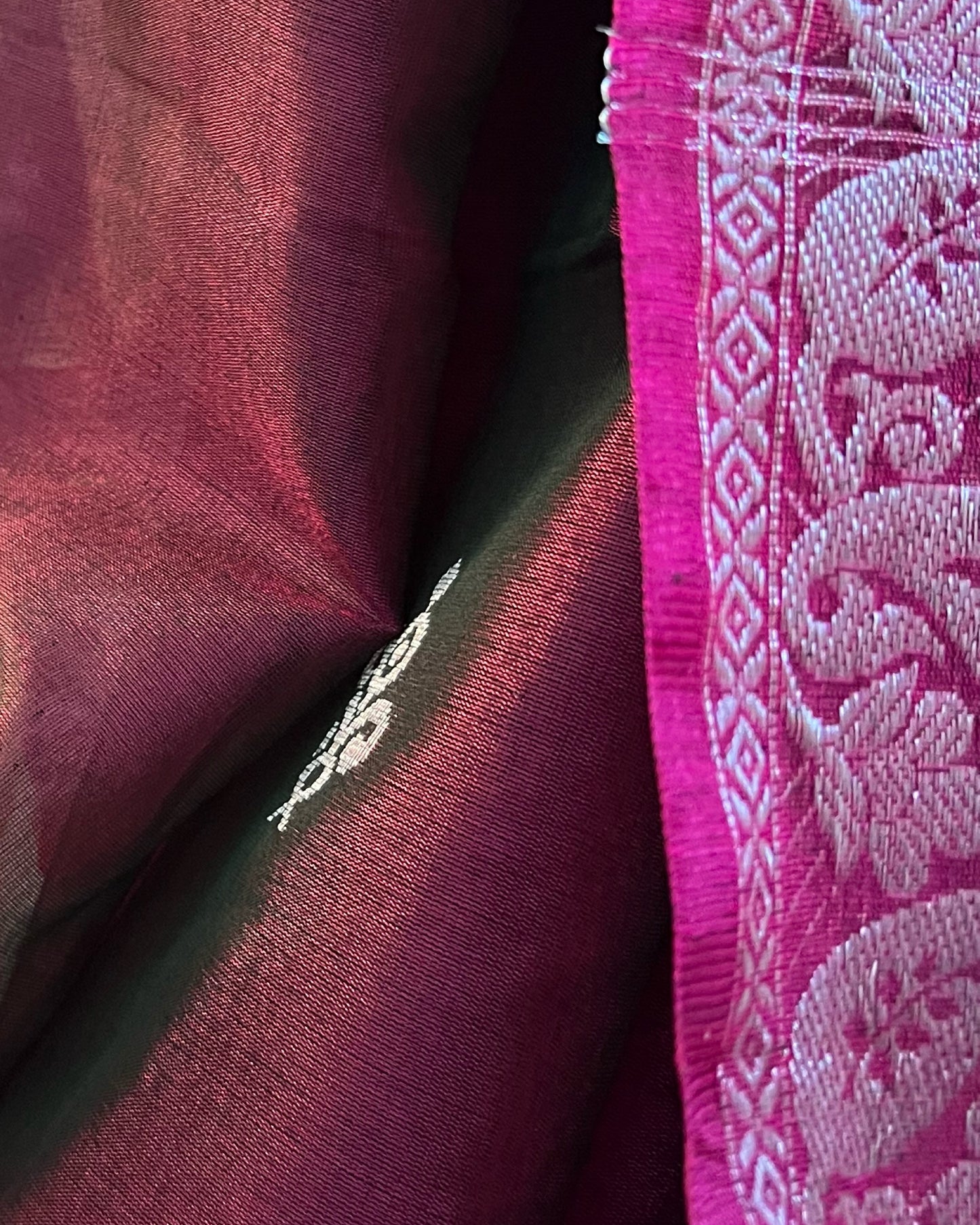 Revati (Dual Tone Cotton Tissue Banarasi Saree)