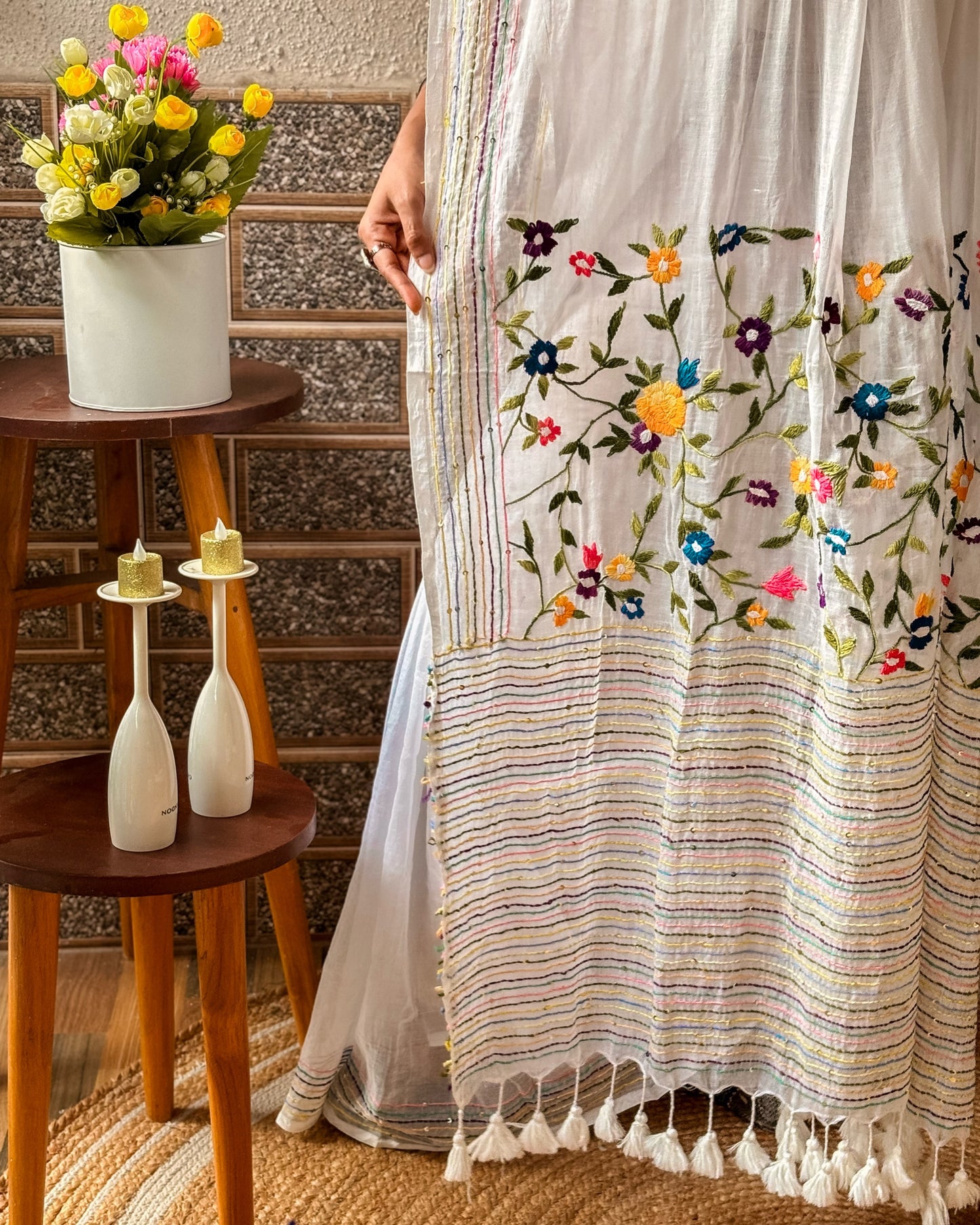 Soft and Comfortable white mulmul cotton saree with thread work 