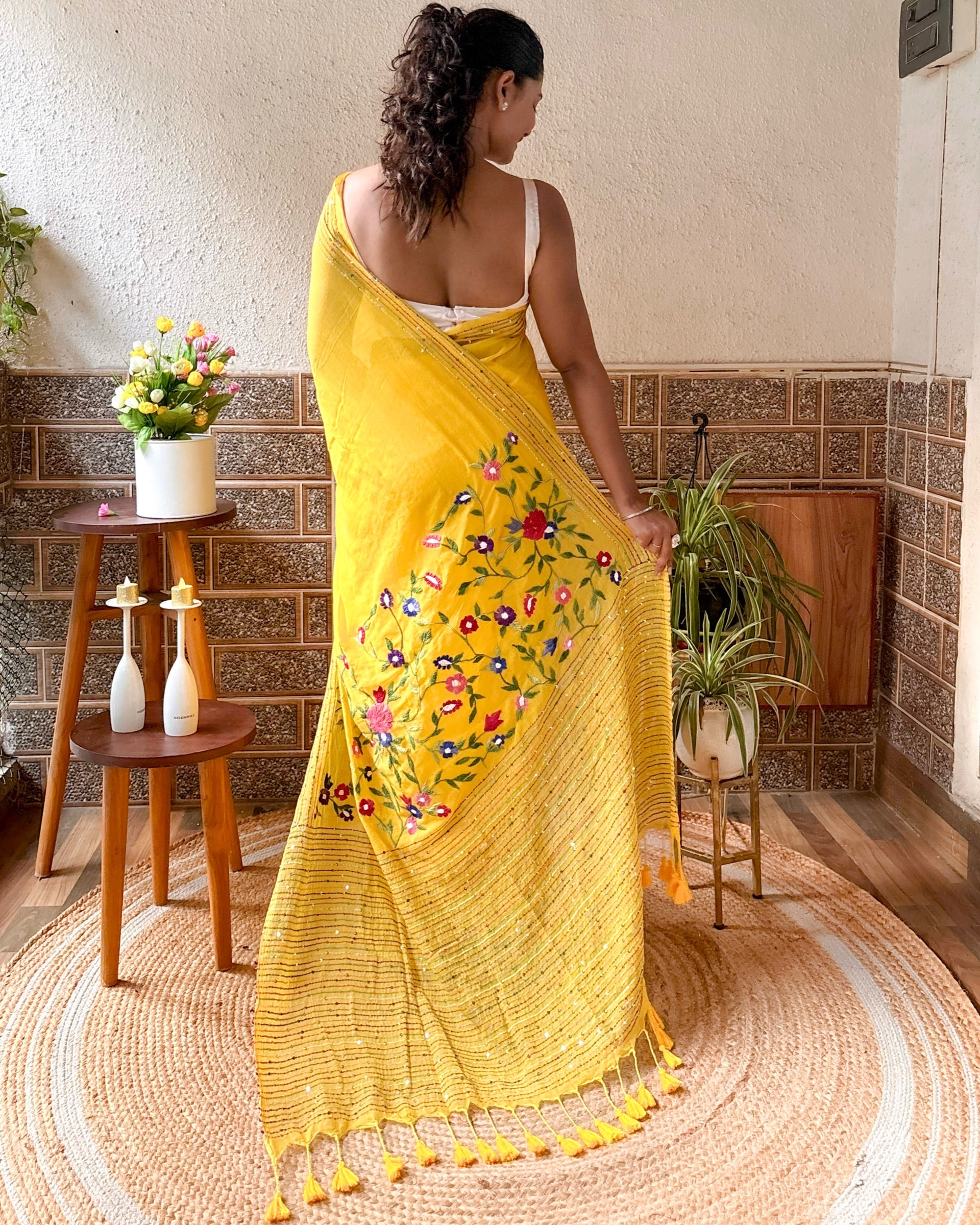 Soft and Comfortable mulmul cotton saree with thread work 