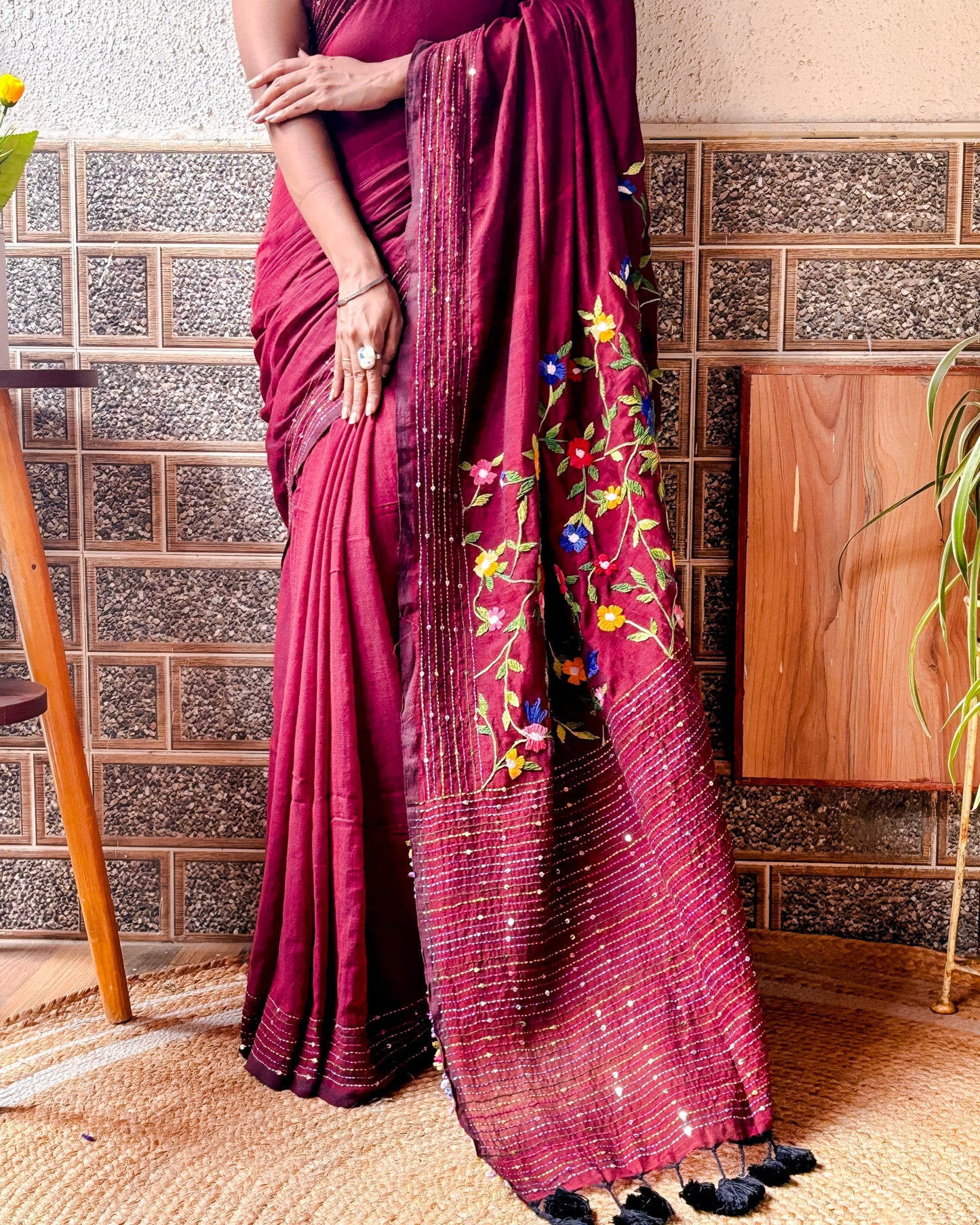 Soft and Comfortable maroon mulmul cotton saree with thread work 