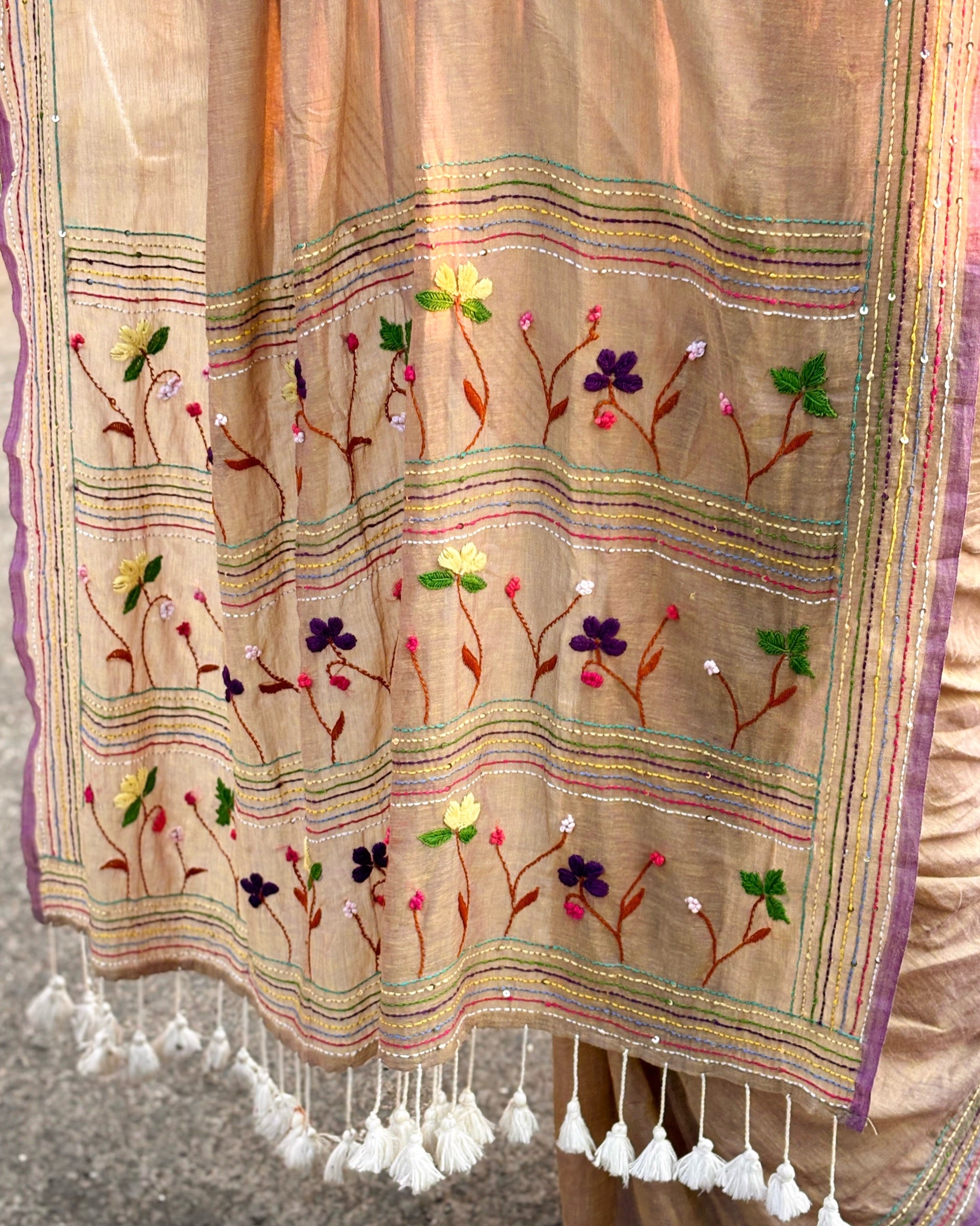 beige mulmul cotton saree with subtle embroidery work