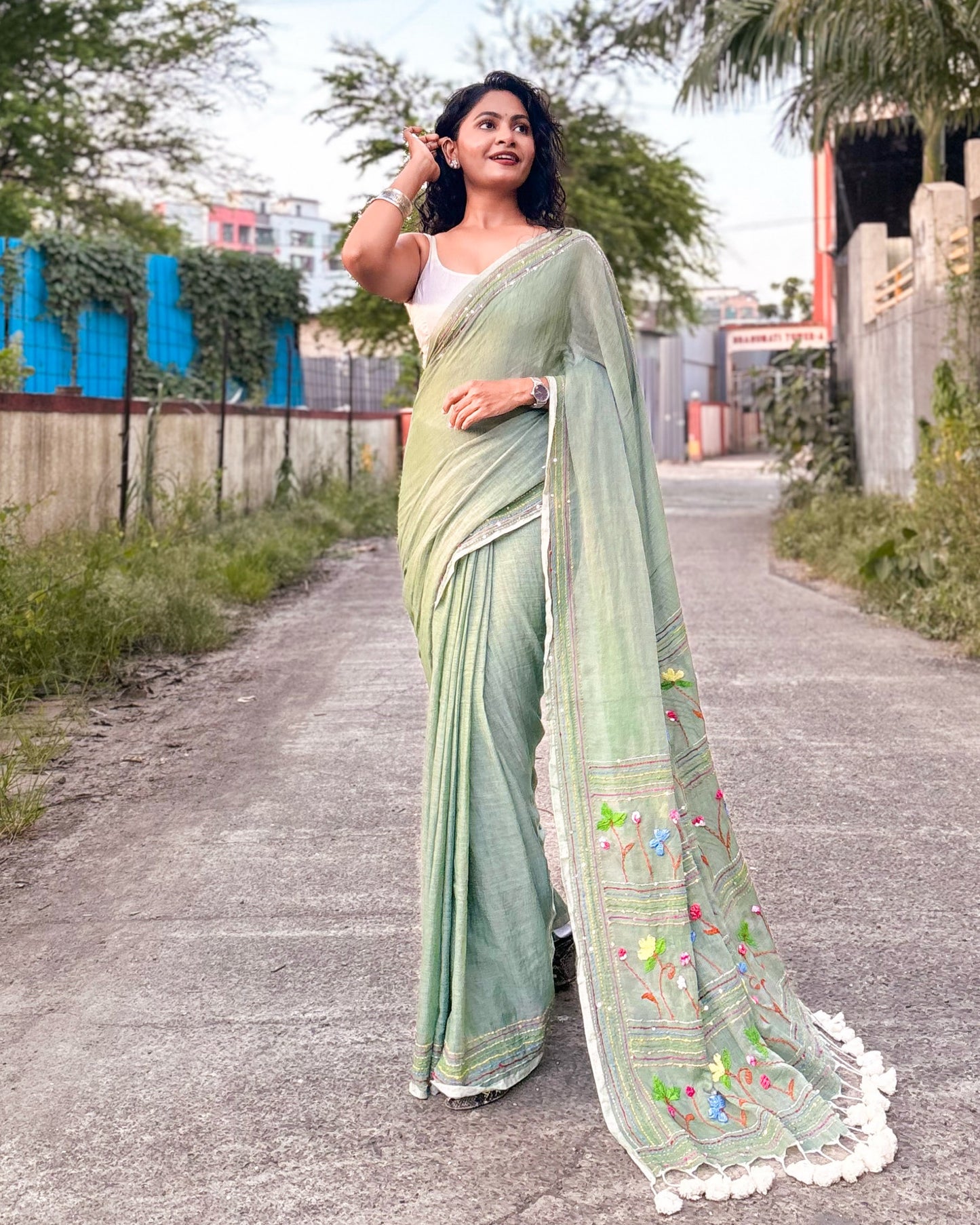 Mosswood Garden | Green embroidered mulmul saree