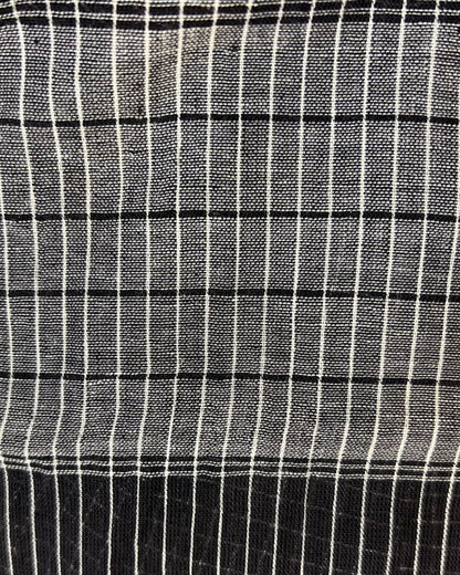 Comfortable handloom cotton saree in black and white checks named Tic Tac oe