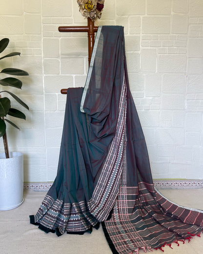 Meghbarna teal Bengal handloom cotton saree highlighting authentic Bengali weaving craftsmanship