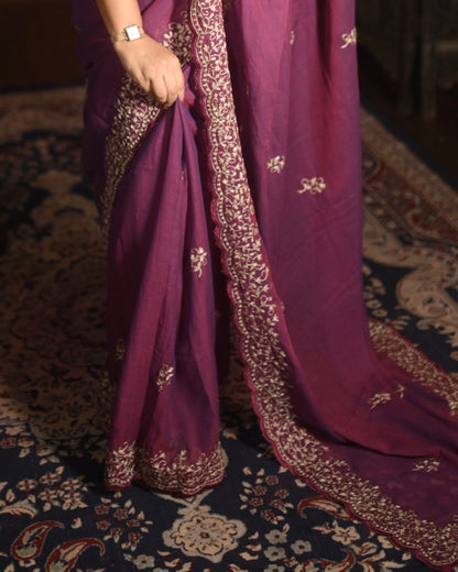 Soft and comfortable plum pink mulmul cotton zari embroidered saree