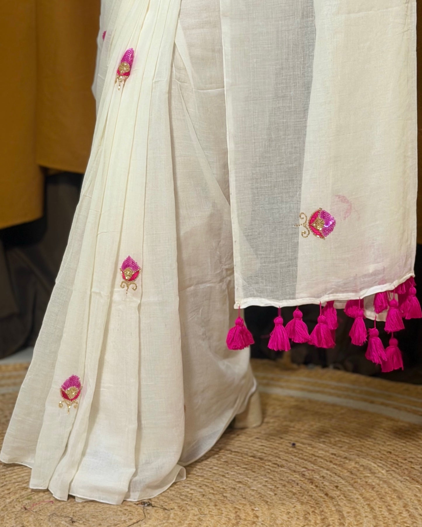 Petal N Milk – Embroidered White Mulmul Cotton Saree